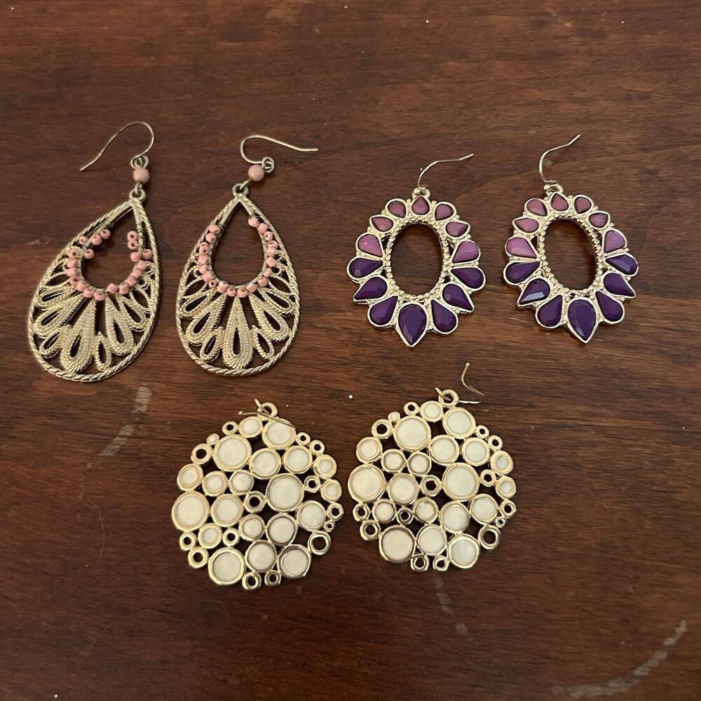 Lot of 3 Pairs Boho Dangle Earrings Gold Tone Pink Purple Cream Costume Jewelry